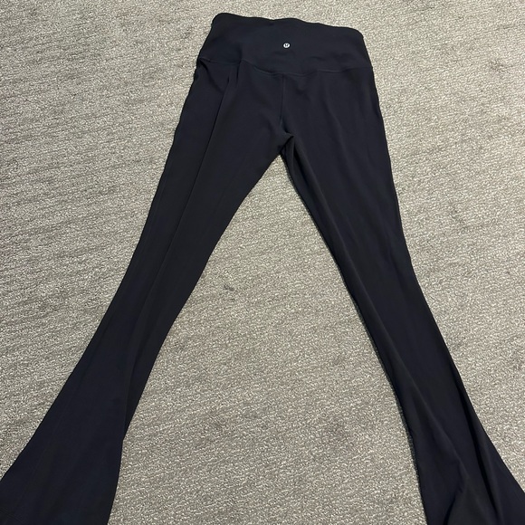 lululemon Align mini flare pant size 10 TALL - Picture 1 of 4